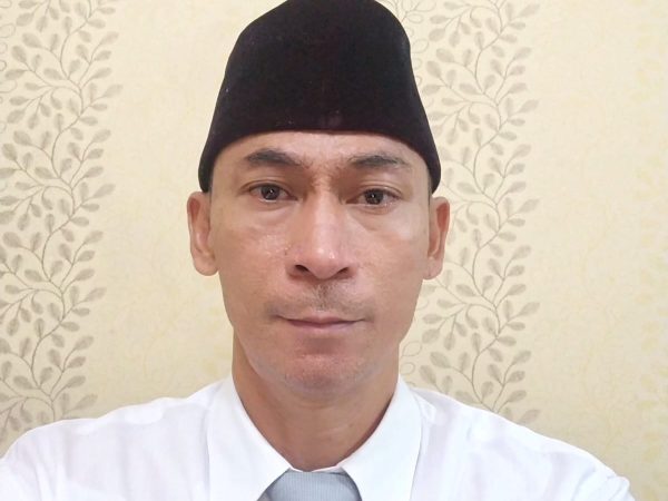 Dindin Zaenudin, S.Pd Dindin Zaenudin, S.Pd